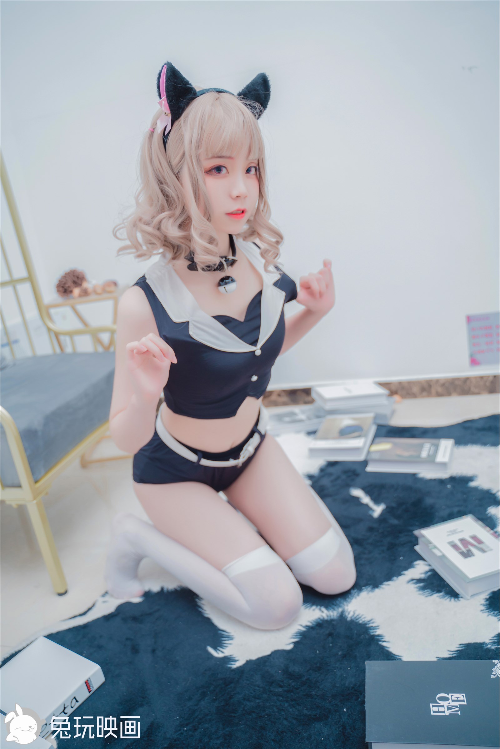 Rabbit Playing with Imagery VOL.070 Cute Meow Girlfriend(35)